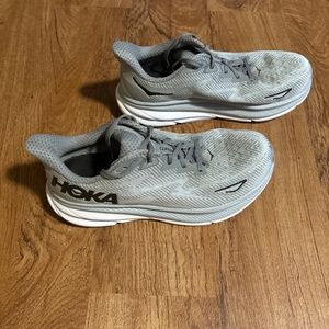 Men’s Hoka Clifton 9 running shoes
